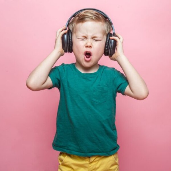 Що потрібно знати про уроки вокалу і можливості дитини