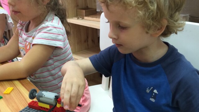 Яка атмосфера в студії